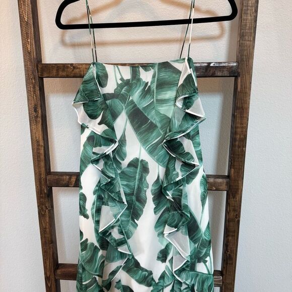 Chelsea28 Women’s Palm Leaf Green Ruffle Maxi Dress - Picture 4 of 7